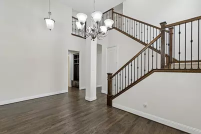400 Warwick Boulevard, Lewisville, TX 75056 - Photo 8