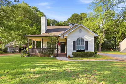 325 Quitman Street, Pittsburg, TX 75686 - Photo 1