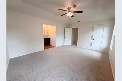 208 Dakota Drive, Hewitt, TX 76643 - Photo 4