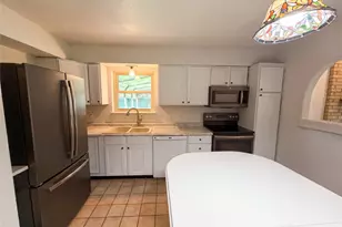 208 Dakota Dr, Hewitt, TX 76643 - Photo 2