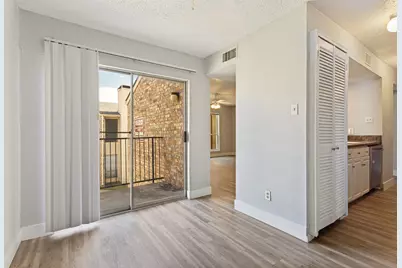 5522 Boca Raton Boulevard #404, Fort Worth, TX 76112 - Photo 8