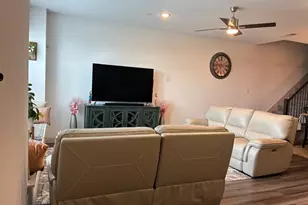 9025 Swallowtail St, Frisco, TX 75035 - Photo 4