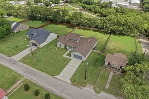 202 Co Rd 4856, Newark, TX 76071 - Photo 6