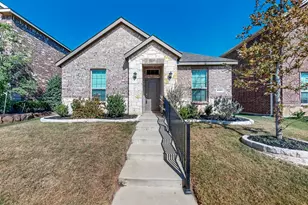 2321 Astapor Dr, Little Elm, TX 76227 - Photo 2