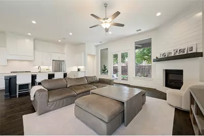 2213 Leslie Lane, McKinney, TX 75072 - Photo 4