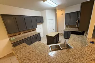 2117 Shorthorn Tr, Crowley, TX 76036 - Photo 10