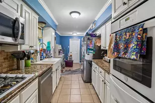 820 N Bowen Rd, Arlington, TX 76012 - Photo 16