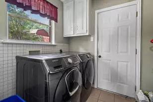 820 N Bowen Rd, Arlington, TX 76012 - Photo 32
