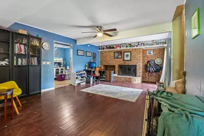 820 N Bowen Road, Arlington, TX 76012 - Photo 8