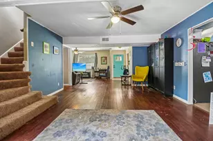 820 N Bowen Rd, Arlington, TX 76012 - Photo 4