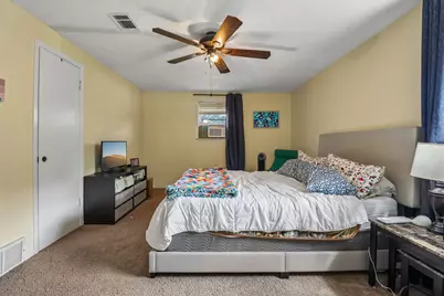 820 N Bowen Road, Arlington, TX 76012 - Photo 20