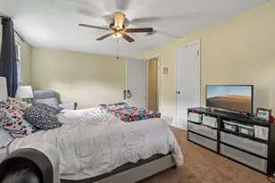 820 N Bowen Rd, Arlington, TX 76012 - Photo 30