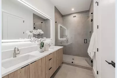 2523 Hondo Avenue #103, Dallas, TX 75219 - Photo 18