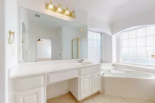 8609 Rugby Dr, Irving, TX 75063 - Photo 22