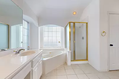 8609 Rugby Drive, Irving, TX 75063 - Photo 24