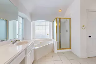8609 Rugby Dr, Irving, TX 75063 - Photo 24
