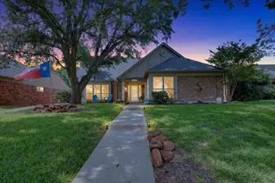 2117 Lavaca Trail, Carrollton, TX 75010 - Photo 2
