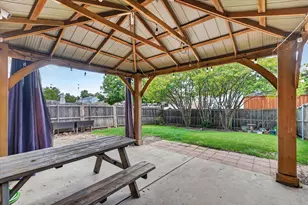2117 Lavaca Trail, Carrollton, TX 75010 - Photo 38