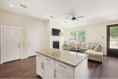 343 N Morris Street, Gainesville, TX 76240 - Photo 4