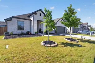 1121 Alaska Dr, Forney, TX 75126 - Photo 36