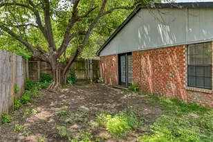 447 Vincent St, Cedar Hill, TX 75104 - Photo 26