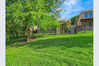 808 Ping Street, McKinney, TX 75069 - Photo 4