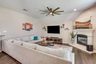 779 Little Ridge Ct, Burleson, TX 76028 - Photo 20