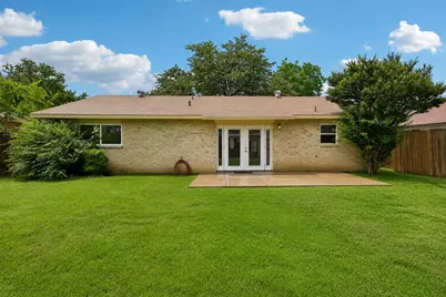 2033 Rose Hill Road, Carrollton, TX 75007 - Photo 28