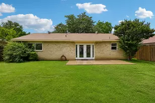 2033 Rose Hill Rd, Carrollton, TX 75007 - Photo 28