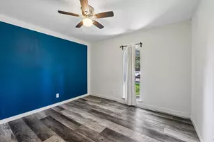 2033 Rose Hill Rd, Carrollton, TX 75007 - Photo 20