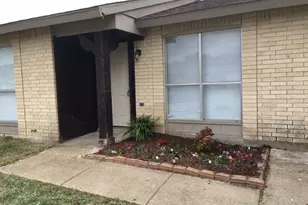 1413 Eagle Pass Dr, Garland, TX 75040 - Photo 2