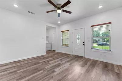 3331 Spring Avenue, Dallas, TX 75215 - Photo 2