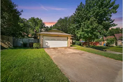 2804 Weston Drive, Denton, TX 76209 - Photo 2