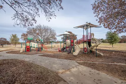 2804 Woodhaven Drive, Grapevine, TX 76051 - Photo 32