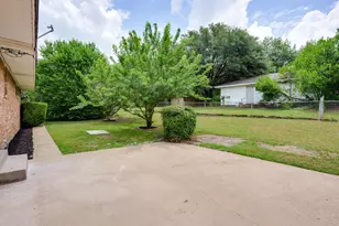 224 W Lanett Dr, DeSoto, TX 75115 - Photo 22