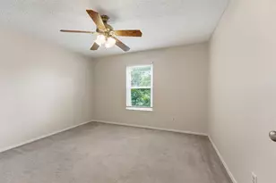 410 W Franklin St, Waxahachie, TX 75165 - Photo 12