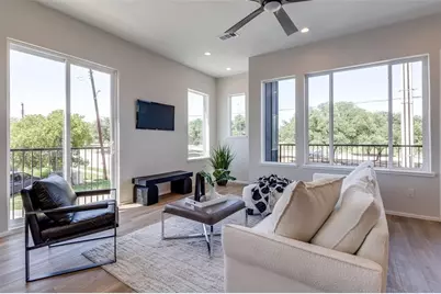 3308 Birmingham Avenue #8, Dallas, TX 75210 - Photo 4