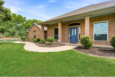 2717 Aston Meadows Drive, Haslet, TX 76052 - Photo 2