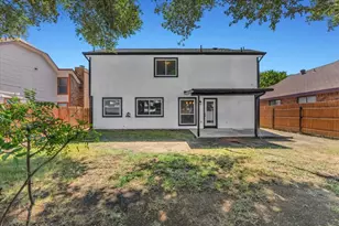 215 Ironbark Dr, Arlington, TX 76018 - Photo 36