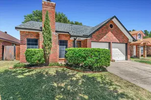 215 Ironbark Dr, Arlington, TX 76018 - Photo 1