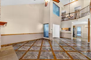 215 Ironbark Dr, Arlington, TX 76018 - Photo 6