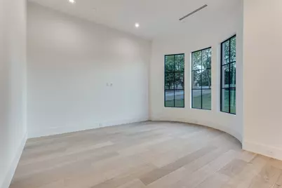 4636 Lake Breeze Drive, McKinney, TX 75071 - Photo 6