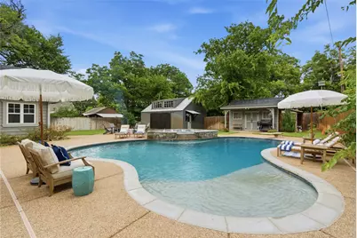 907 Cherry Street, Graham, TX 76450 - Photo 28