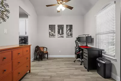 3667 Rolling Meadows Drive, Grand Prairie, TX 76065 - Photo 4