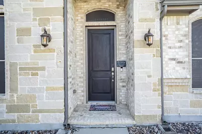 3667 Rolling Meadows Drive, Grand Prairie, TX 76065 - Photo 2