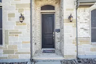 3667 Rolling Meadows Dr, Grand Prairie, TX 76065 - Photo 2