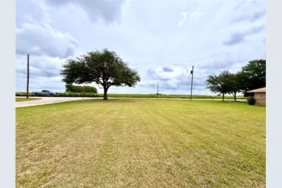 612 Milford Street, Itasca, TX 76055 - Photo 8