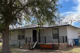 401 Reynolds Rd, Athens, TX 75751 - Photo 1