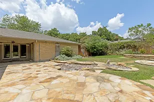 10115 Chesterton Dr, Dallas, TX 75238 - Photo 30