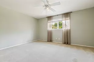 10115 Chesterton Dr, Dallas, TX 75238 - Photo 28